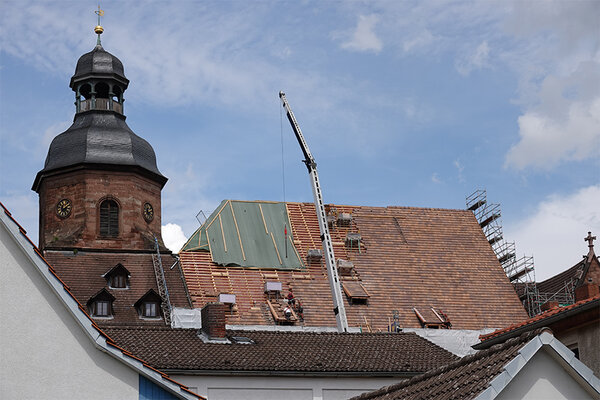 Dach einer Kirche